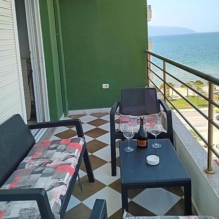 Luxury Appartament Lungomare Vlore Exterior photo