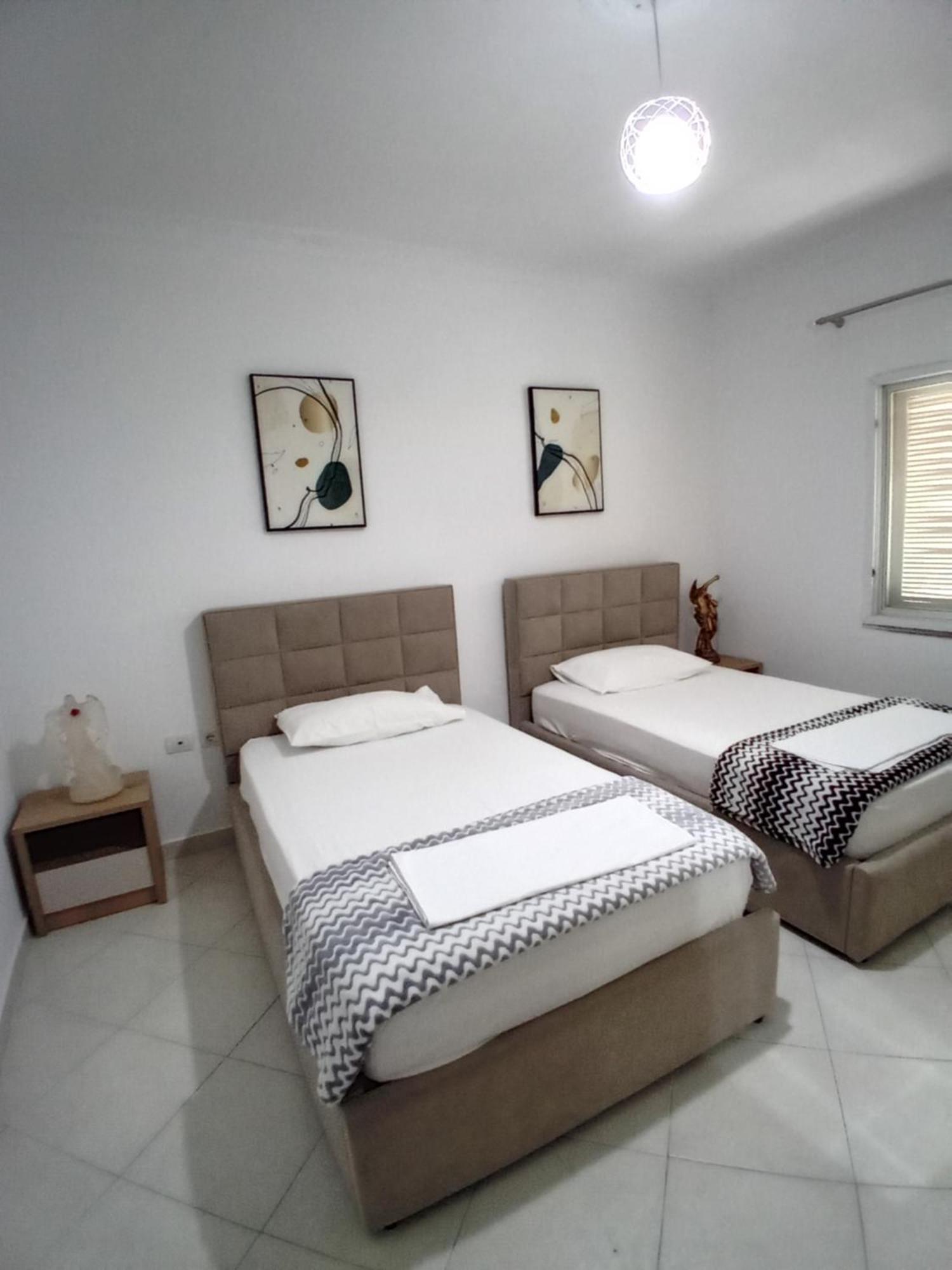 Luxury Appartament Lungomare Vlore Exterior photo